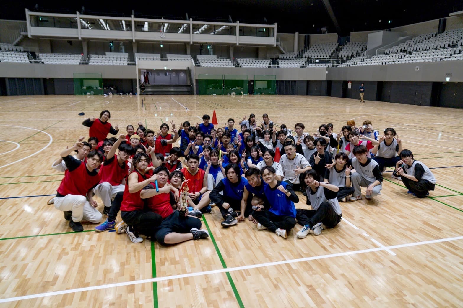 100人規模でバドミントン＆男女混合バスケを開催致します！